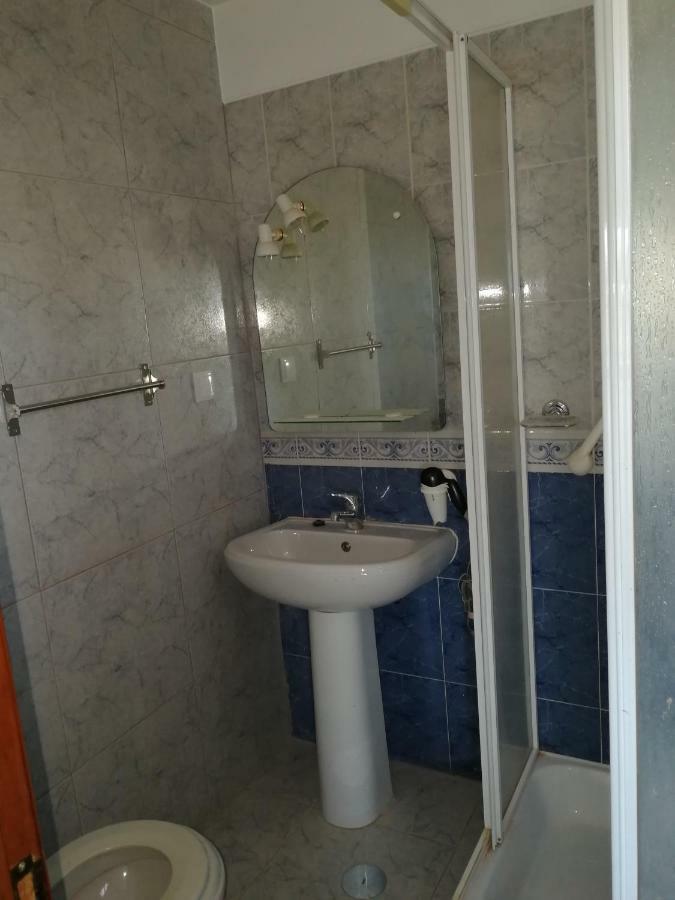 Ocean'S 7 - Lagos Guest House Buitenkant foto