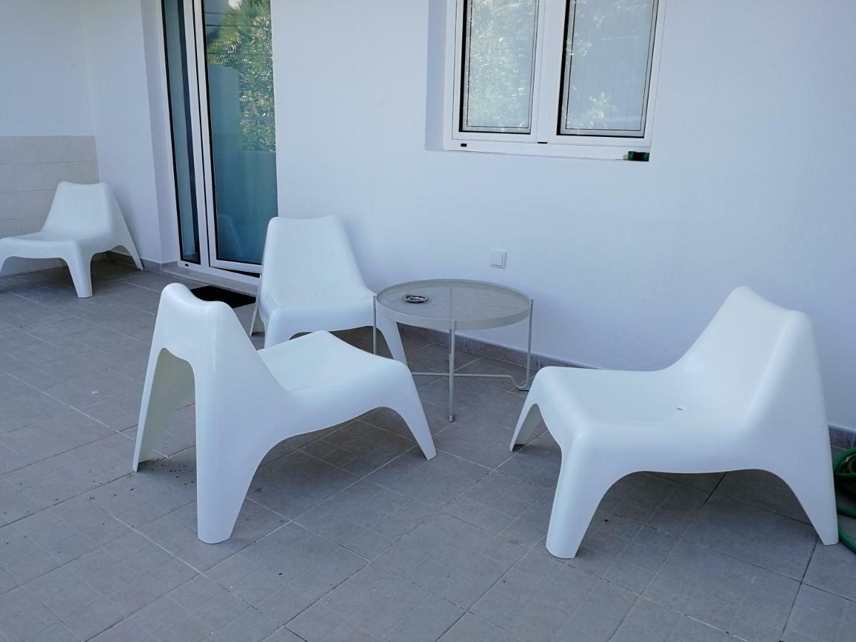 Ocean'S 7 - Lagos Guest House Buitenkant foto